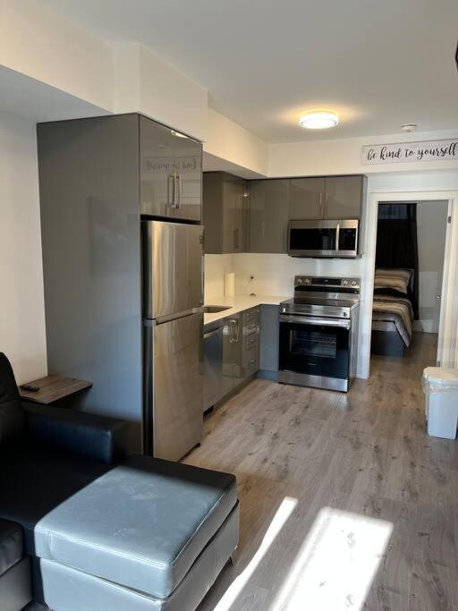 Lovely One Bedroom Condo With Free Parking شلالات نياغارا المظهر الخارجي الصورة